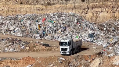 15 منشأة على أراضي الفلسطينيين.. الاحتلال يحول مناطق بالضفة لمكبات نفايات المستوطنات