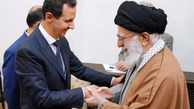 4 روايات إيرانية عن انهيار «خيمة المقاومة»