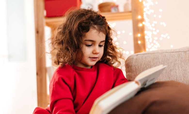7 طرق لتحفيز طفلك على القراءة..لبناء أساس قوي لمستقبله وشخصيته