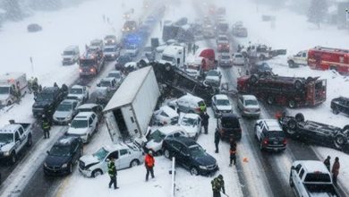 بسبب عاصفة ثلجية.. تصادم 45 مركبة على أحد الطرق السريعة بالولايات المتحدة