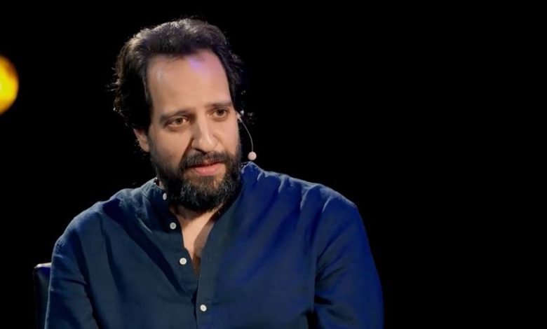 أحمد أمين: نصيحة مني لكل الناس.. اكتب واسخر من نفسك عشان تتجاوز