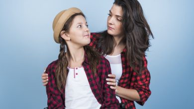 أساليب تربوية فعالة لتأديب المراهق وتعزيز مسؤوليته