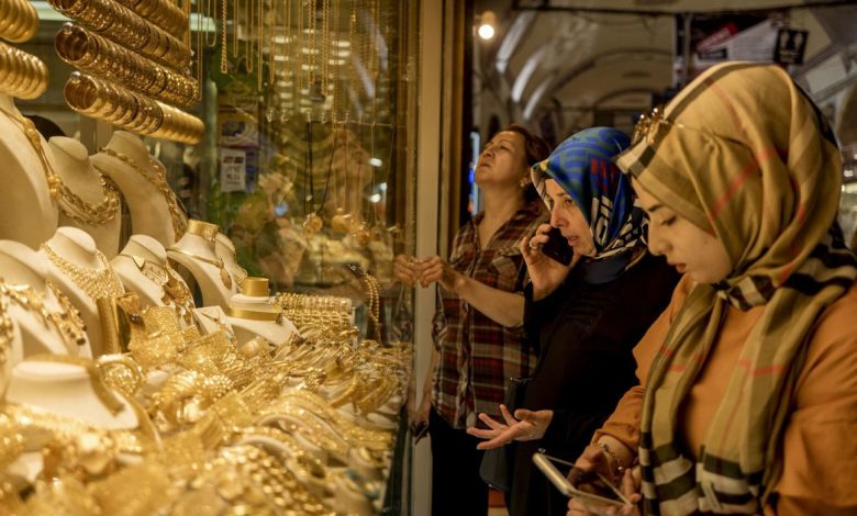 أسعار الذهب اليوم في مصر الأحد 21 ديسمبر 2025... تراجع عيار 21 وسعر الجرام بالمصنعية والضريبة