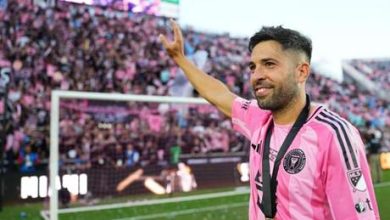 ألبا يودّع الملاعب بعد مشوار حافل