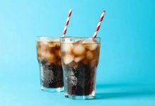 أيهما أنسب؟..دايت صودا أم المشروبات الخالية من السكر؟...