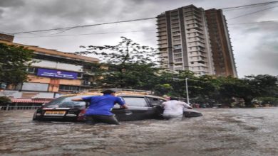 إرتفاع حصيلة ضحايا الفيضانات والانهيارات الأرضية في إندونيسيا إلى 804 قتيلاً و650 مفقوداً