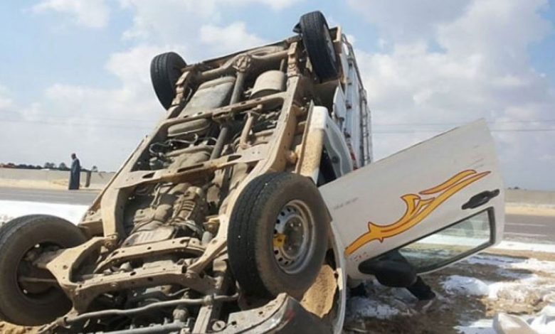 إصابة 5 أشخاص في حادث انقلاب سيارة بطريق الضبعة بالبحيرة