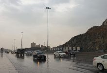 إنذار أحمر على مكة والباحة بسبب توقع أمطار غزيرة وضباب كثيف