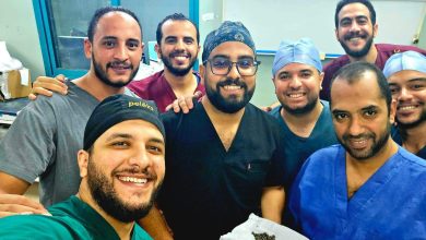 استخراج 58 حصوة من كلية مريض أربعيني خلال عملية دقيقة بمستشفى المعبر الجامعي في قنا