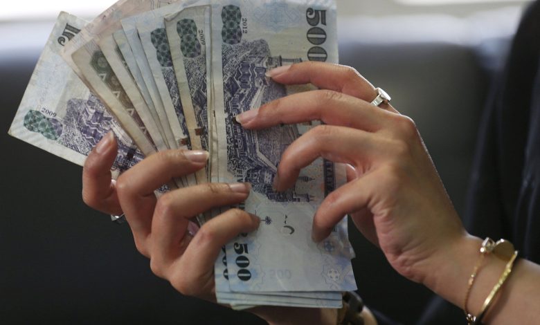 استلم 18 ألف ريال بقسط بسيط بدون رسوم ولا فوائد للرجال والنساء