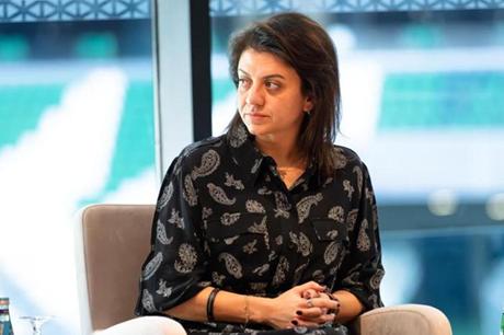 الأميرة آية بنت فيصل رئيسة لمؤسسة الكرة الطائرة الدولية