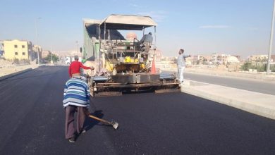 الإسكان: دفع العمل بمشروعات الطرق بمواقع سكن لكل المصريين في حدائق أكتوبر و15 مايو