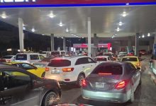 الازمة تتفاقم..تهافت على محطات الوقود في الضفة عقب بيان النقابة حول أزمة إيداع الشيقل