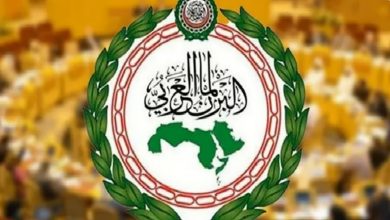 البرلمان العربي يُرحب باتفاق تبادل الأسرى والمحتجزين في اليمن