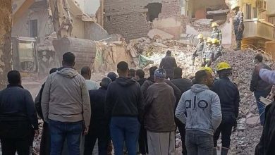 التصريح بدفن جثمان شاب لقي مصرعه أسفل عقار المنيا المنهار