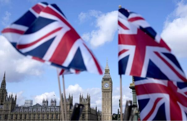 السفير الروسي في أوسلو: لندن تستعين بالآخرين لمراقبة...