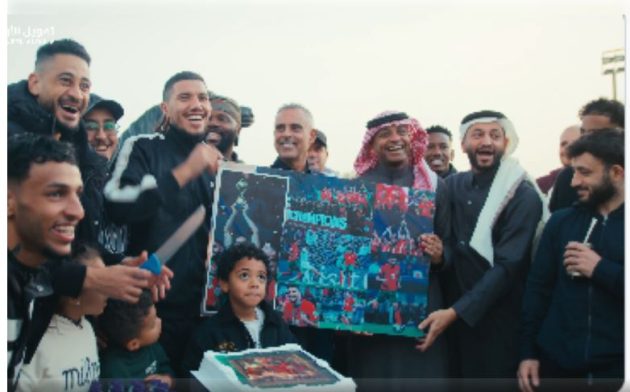 الفتح يًكرم مروان سعدان بطل كأس العرب