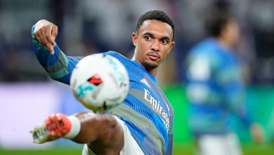 الفحص الطبي يحدد مشاركة أرنولد مع ريال مدريد أمام سيلتا فيجو