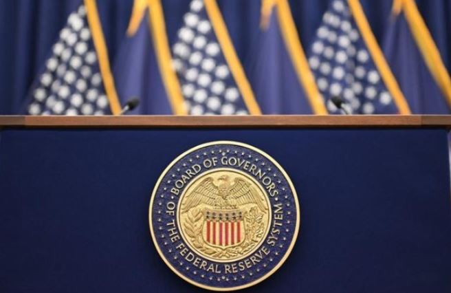 الفيدرالي الأمريكي يتوقع خفض الفائدة مرة واحدة في 2026 و2027