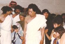 القذافي طالب بالهتاف لثورة الفاتح داخل الحرم!