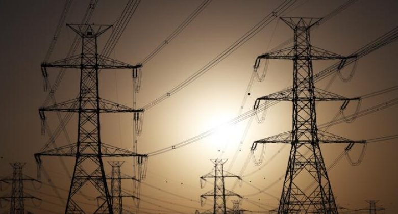 «الكهرباء»: إعادة محطة «الفنيطيس A» للخدمة.. وجار إعادة المغذيات الفرعية