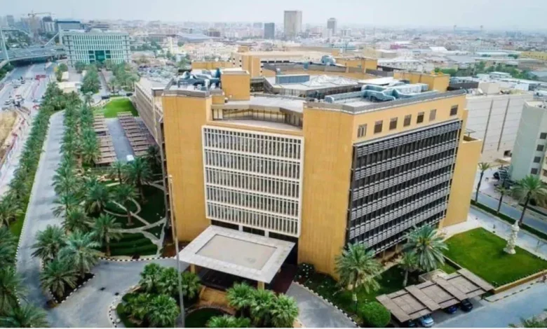 «المالية» السعودية تتملك 86 % من أسهم «بن لادن» مقابل تسوية ديون