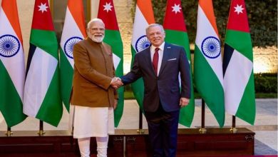 الملك يعقد مباحثات مع رئيس الوزراء الهندي في قصر الحسينية...