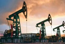 النفط يرتفع على خلفية النمو الاقتصادي الأمريكي ومخاطر الإمدادات