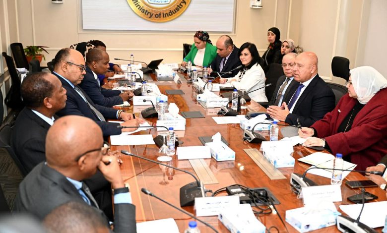 الوزير: تنفيذ محطة بضائع بميناء دار السلام التنزاني.. وتبادل إنشاء منطقة لوجستية في البلدين