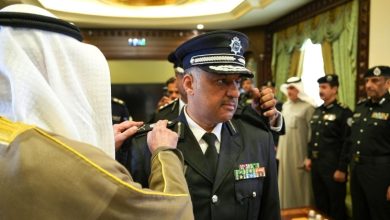 اليوسف يقلد عبدالوهاب الوهيب رتبة اللواء