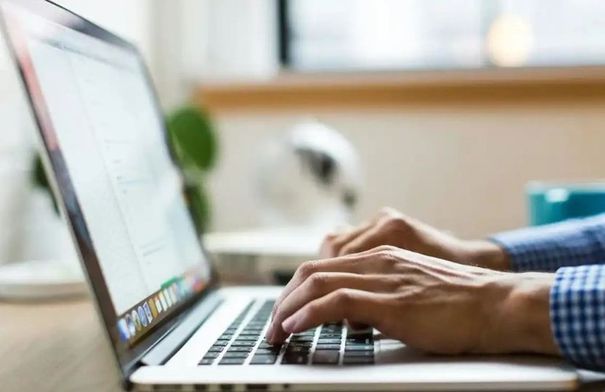 بخطوات بسيطة.. كيف تجعل "اللابتوب" القديم يعمل بسرعة مجدداً؟