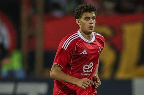 برشلونة يُكثف جهوده لضم النجم المصري حمزة بعد الكريم