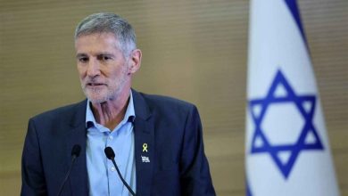 بسبب تصريحات مسيئة لوالده..رئيس إسرائيل يلغي لقاءً مع زعيم اليسار