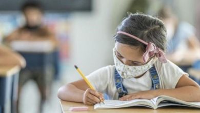 بعد فرض ارتدائها في بعض المدارس.. الصحة: الكمامات تقتصر على الطلاب المصابين بالفيروسات التنفسية