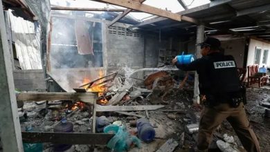 تايلاند تقصف قرية كمبودية رغم محادثات حدودية لإنهاء الاشتباكات المسلحة