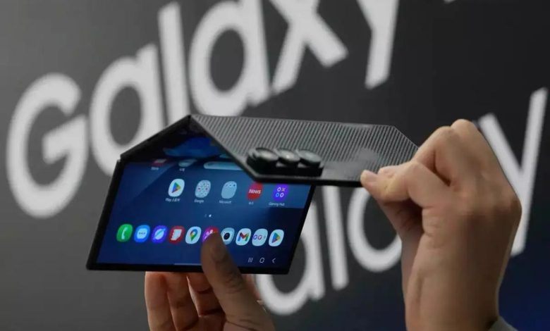 تقارير: مستشعر البصمة في Galaxy Z TriFold يمثل إنجازًا تقنيًا جديدًا