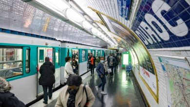 جرح 3 نساء في هجمات بسكين في مترو باريس وتوقيف المشتبه به