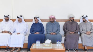 حاكم أم القيوين يقدم واجب العزاء في وفاة بخيته راشد عيسى بن شقوي آل علي