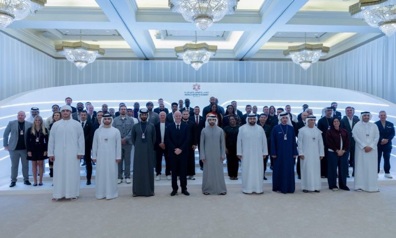 حمدان بن محمد يلتقي رئيس الفيفا ويوقع اتفاقية لإطلاق "جائزة دبي – الفيفا العالمية"