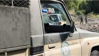 دوريات المجاهدين بحائل تضبط مواطنا بحوزته حطب محلي معروض للبيع