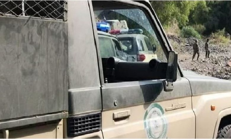 دوريات المجاهدين بحائل تضبط مواطنا بحوزته حطب محلي معروض للبيع