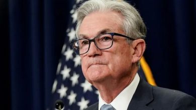 رئيس الفيدرالي الأمريكي: على البشر الحذر من الذكاء الاصطناعي