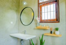 رائحة كريهة من الحمام رغم تنظيفه؟ إليكِ السبب