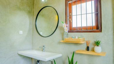 رائحة كريهة من الحمام رغم تنظيفه؟ إليكِ السبب