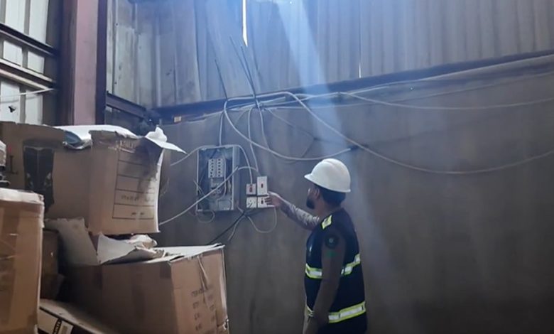 رصد مستودع يعمل دون التزام بالاشتراطات البلدية