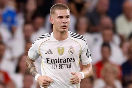 ريال مدريد يدرس إعارة ماستانتونو في الانتقالات الشتوية