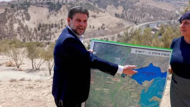 سموتريتش يضخ مليارات الشواقل لبناء 17 مستوطنة جديدة في الضفة