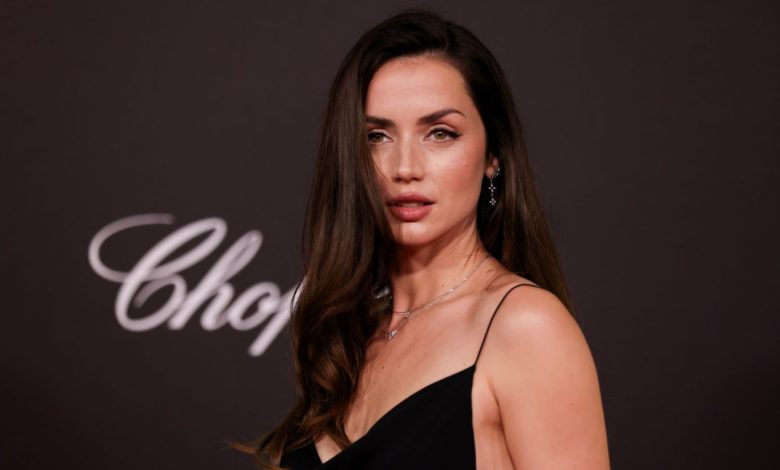 صيحات مكياج عصرية اعتمدتها النجمات في افتتاح مهرجان البحر الأحمر السينمائي 2025