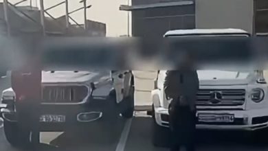 ضبط مقيمين من الجنسية الآسيوية أثناء قيامهم بأعمال استهتار ورعونة بالجليب