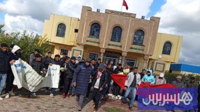 طريق تثير احتجاجا في جماعة عامر